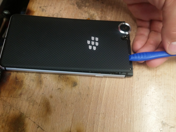 BlackBerry KEYone Motherboard Disassembly7